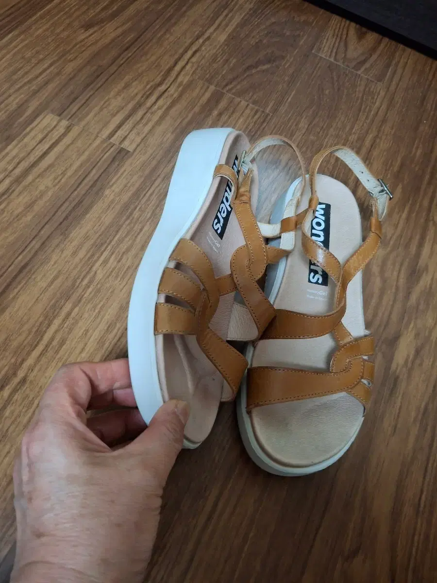 thumbnail-4